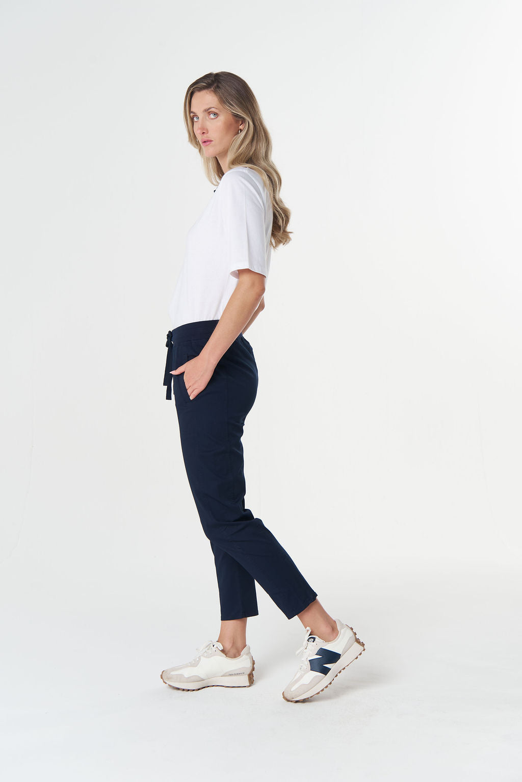 Weekend Crop Cotton Stretch Jogger | Dark Navy