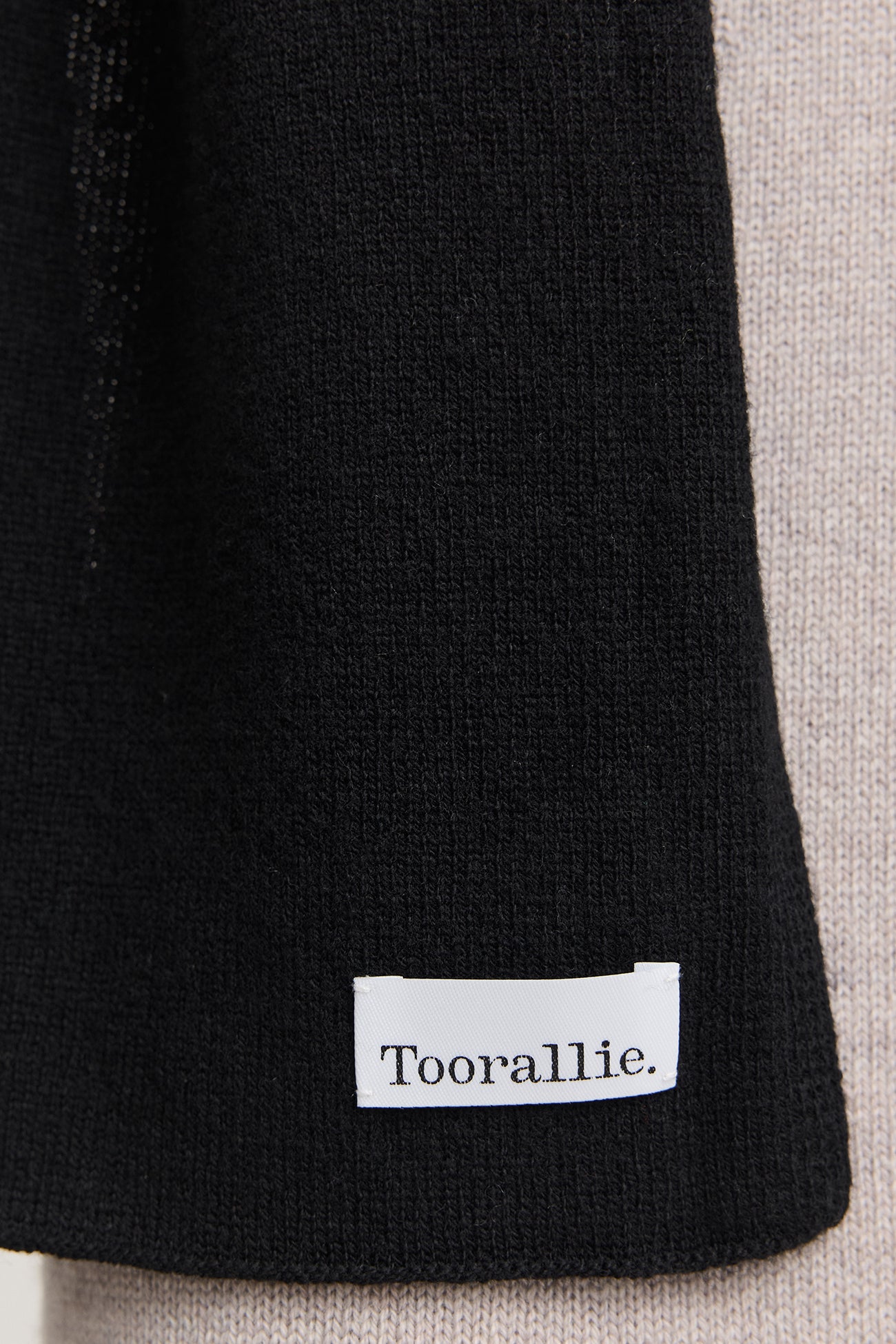 Fine Wool Scarf | Black -  - Beechworth Emporium