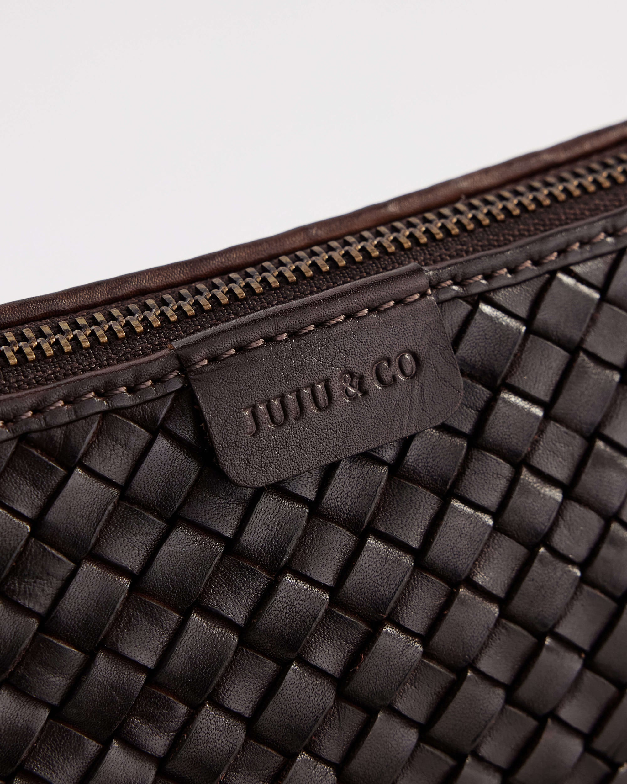 Basque Pouch | Chocolate