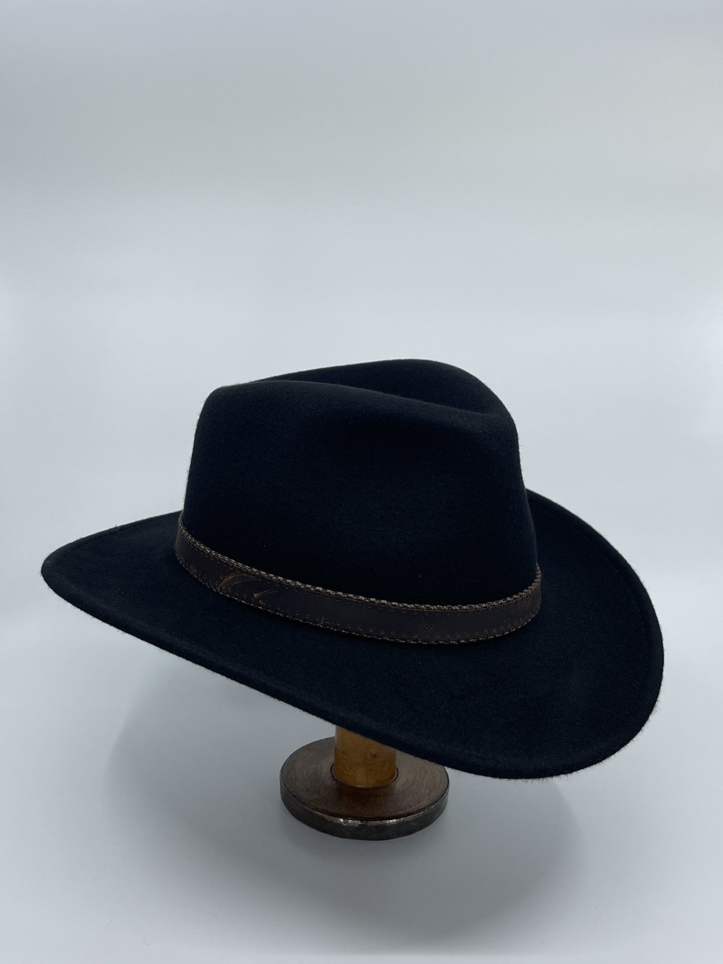 Buck Flinders Wool Felt Outback Hat | Black -  - Beechworth Emporium