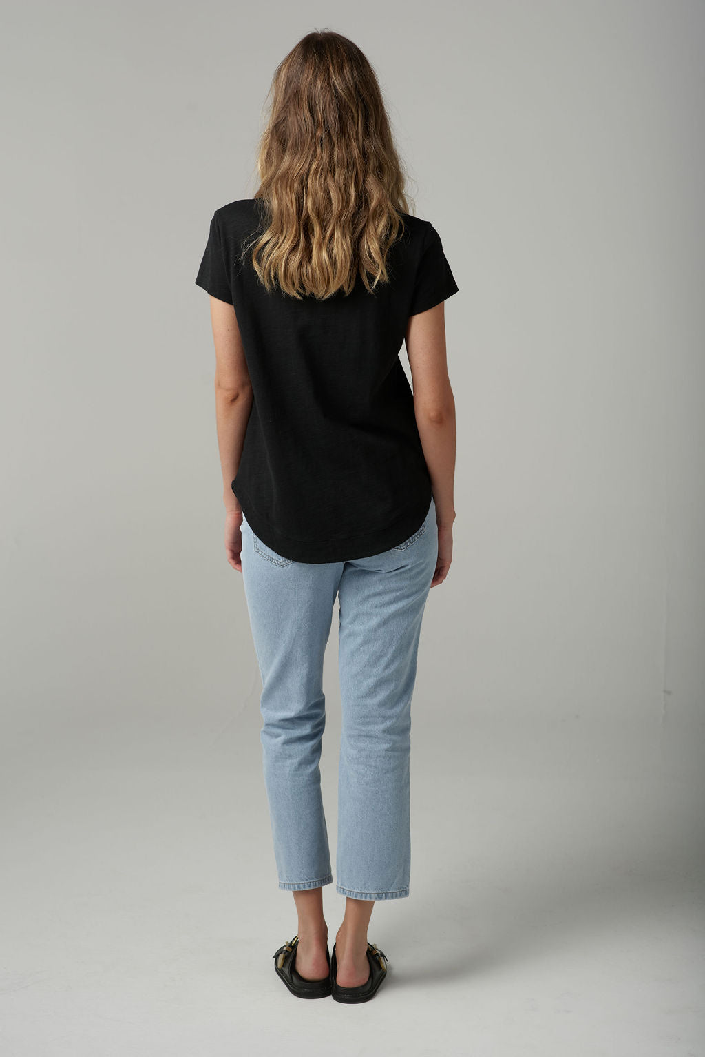 Shaped Hem Tee | Black
