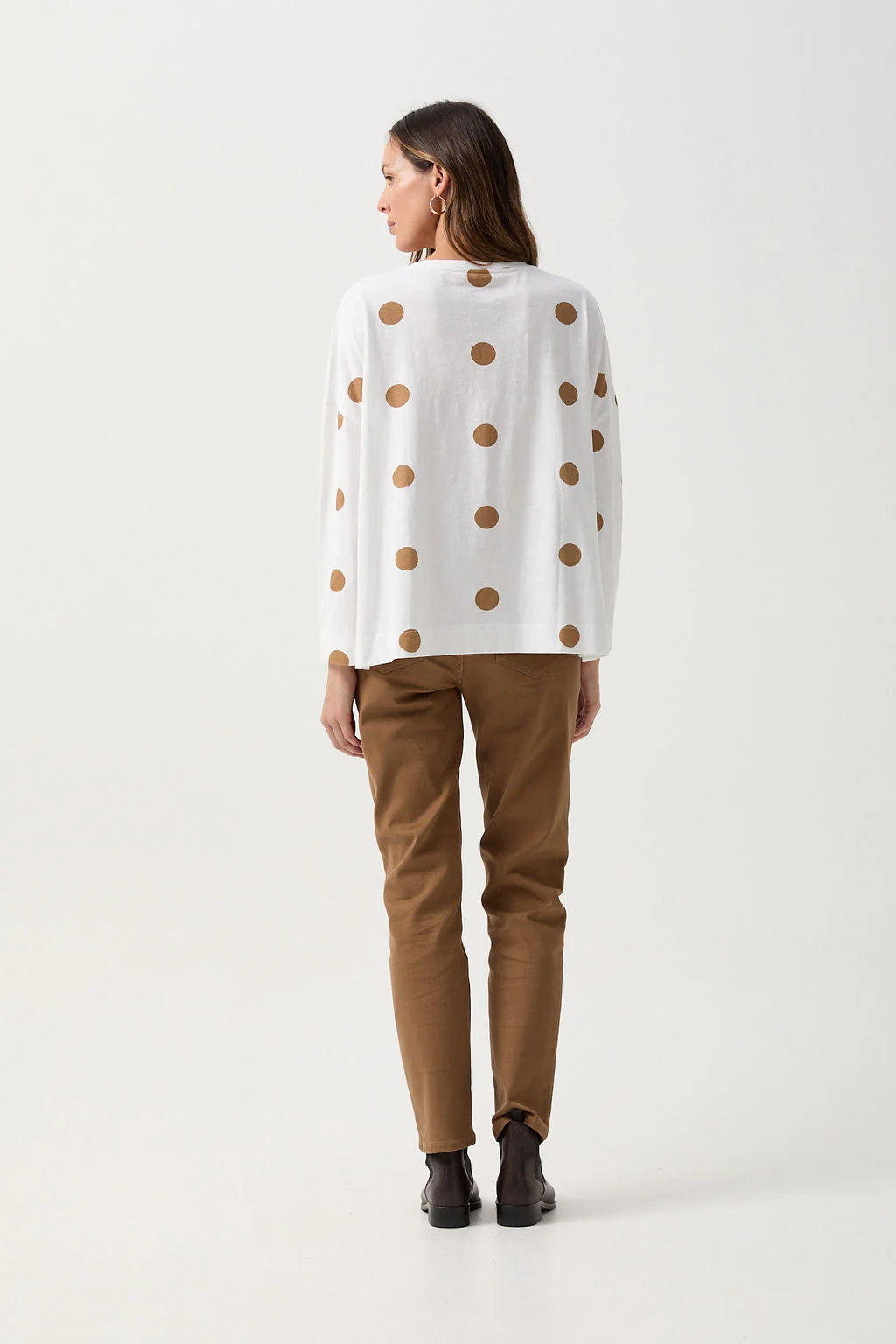 Cotton Boxy Spot Tee | White/Camel -  - Beechworth Emporium