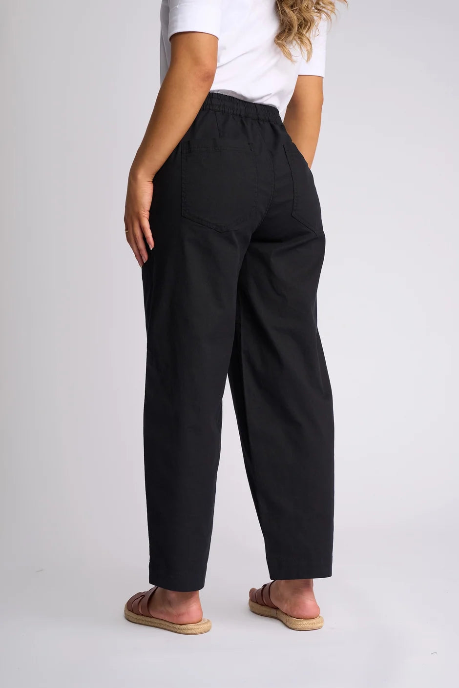 Dione Pant | Black