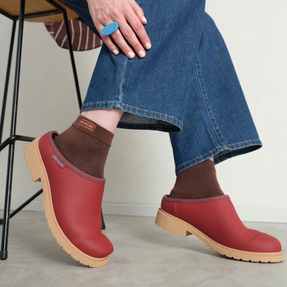 Billie Clog | Brick Red
