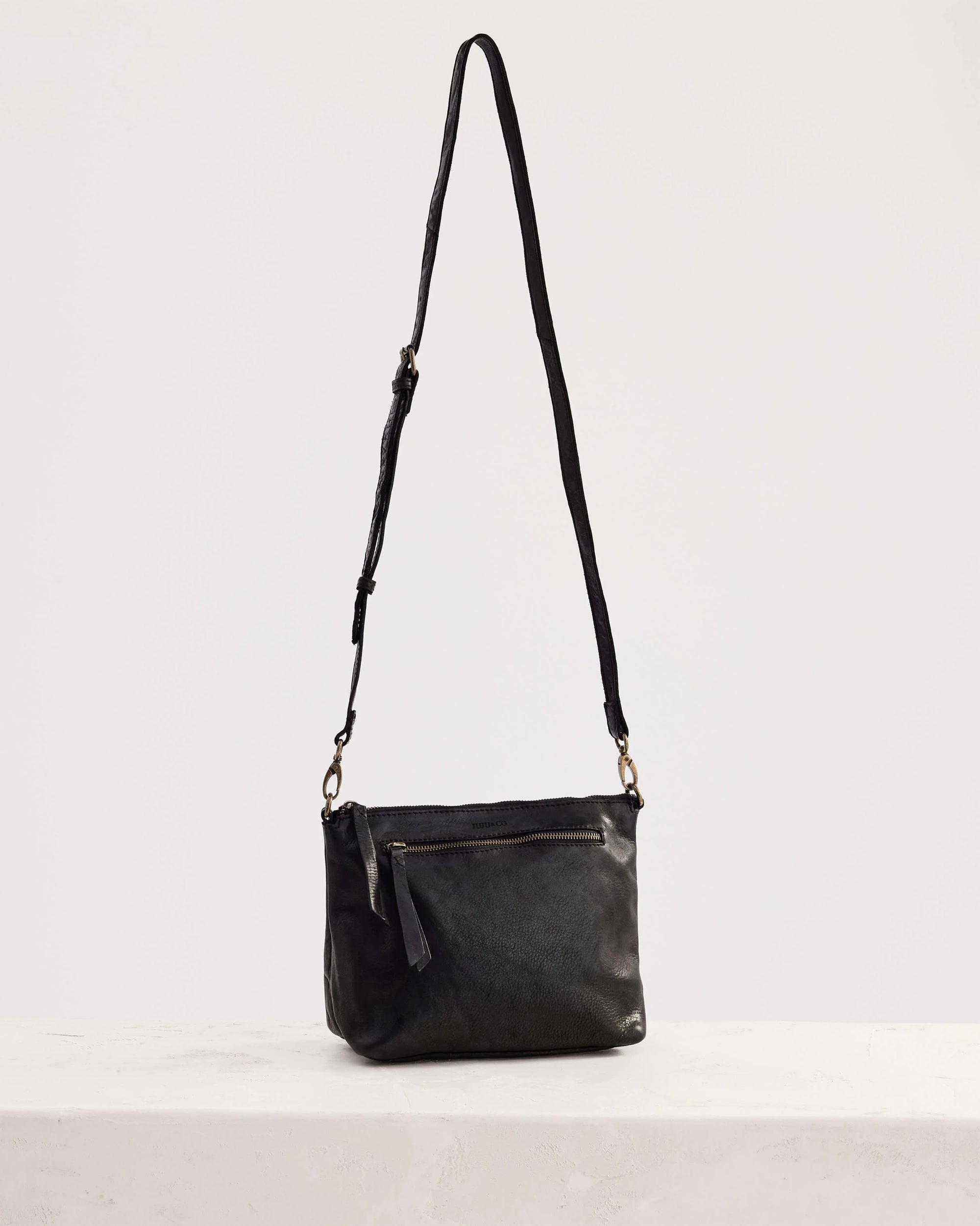 Large Essential Pouch | Black