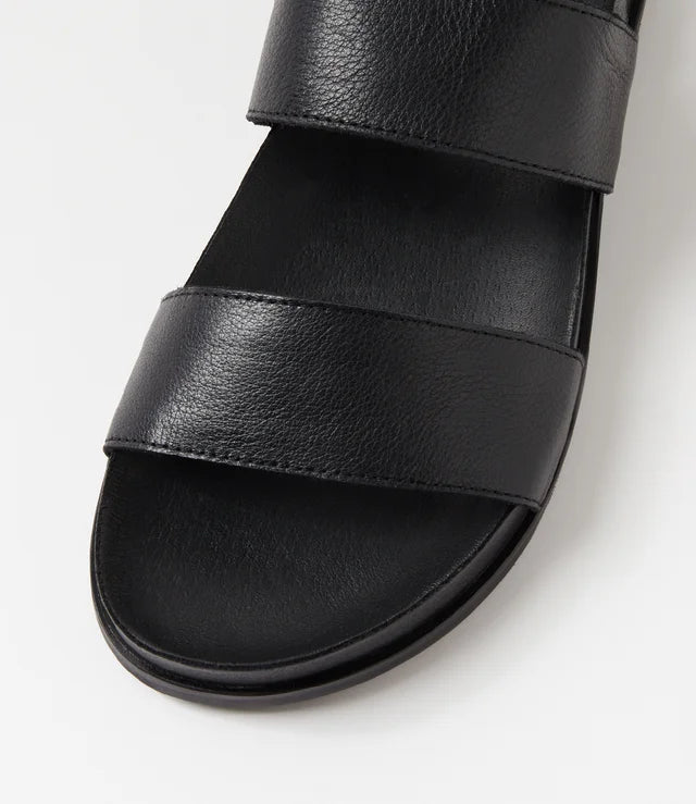 Quiffle Black Leather Sandal