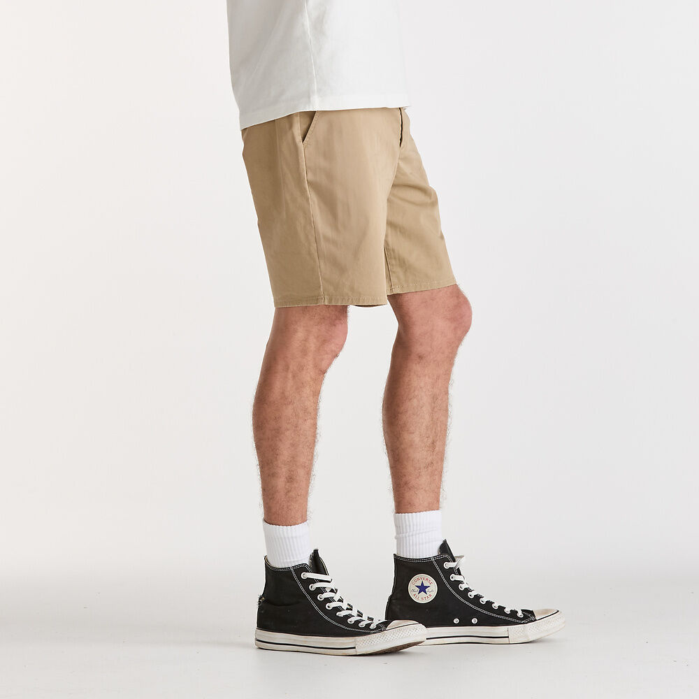 R4 Relaxed Chino Short | Light Camel - - Beechworth Emporium