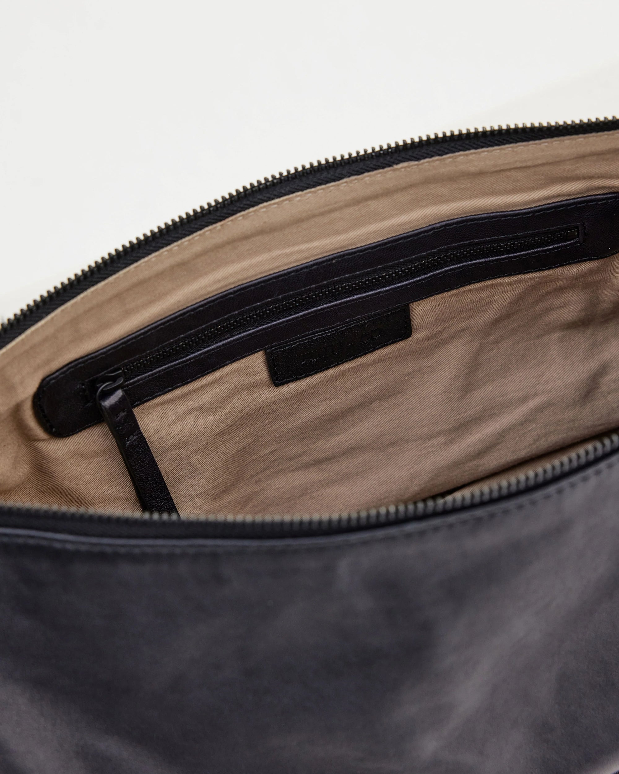 Stevie Sling | Black