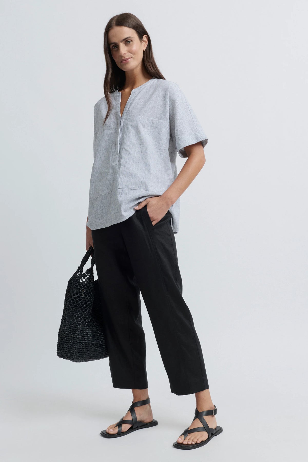 Tirari Slim Leg Linen Pant | Black