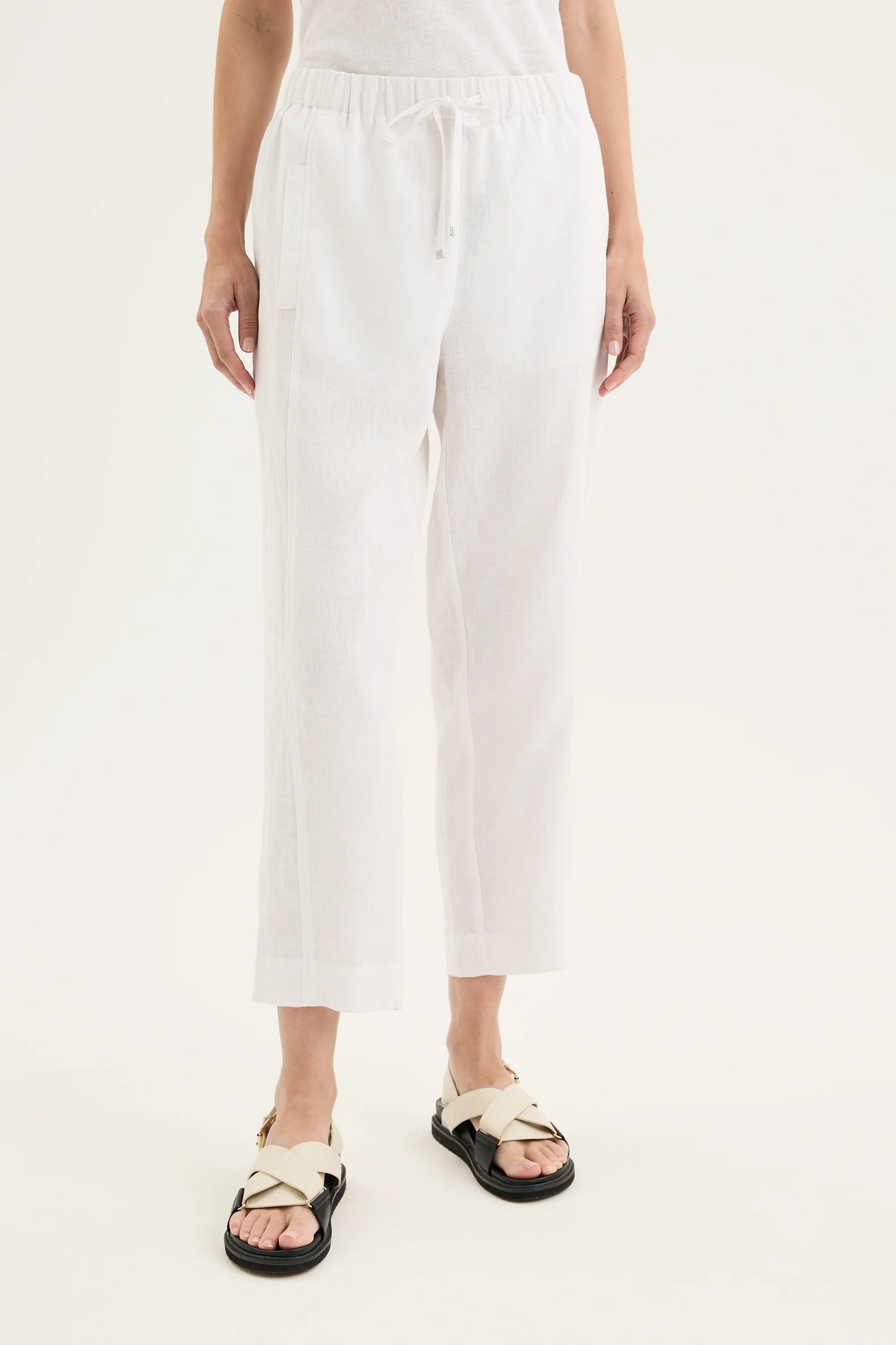 Tirari Slim Pant | White