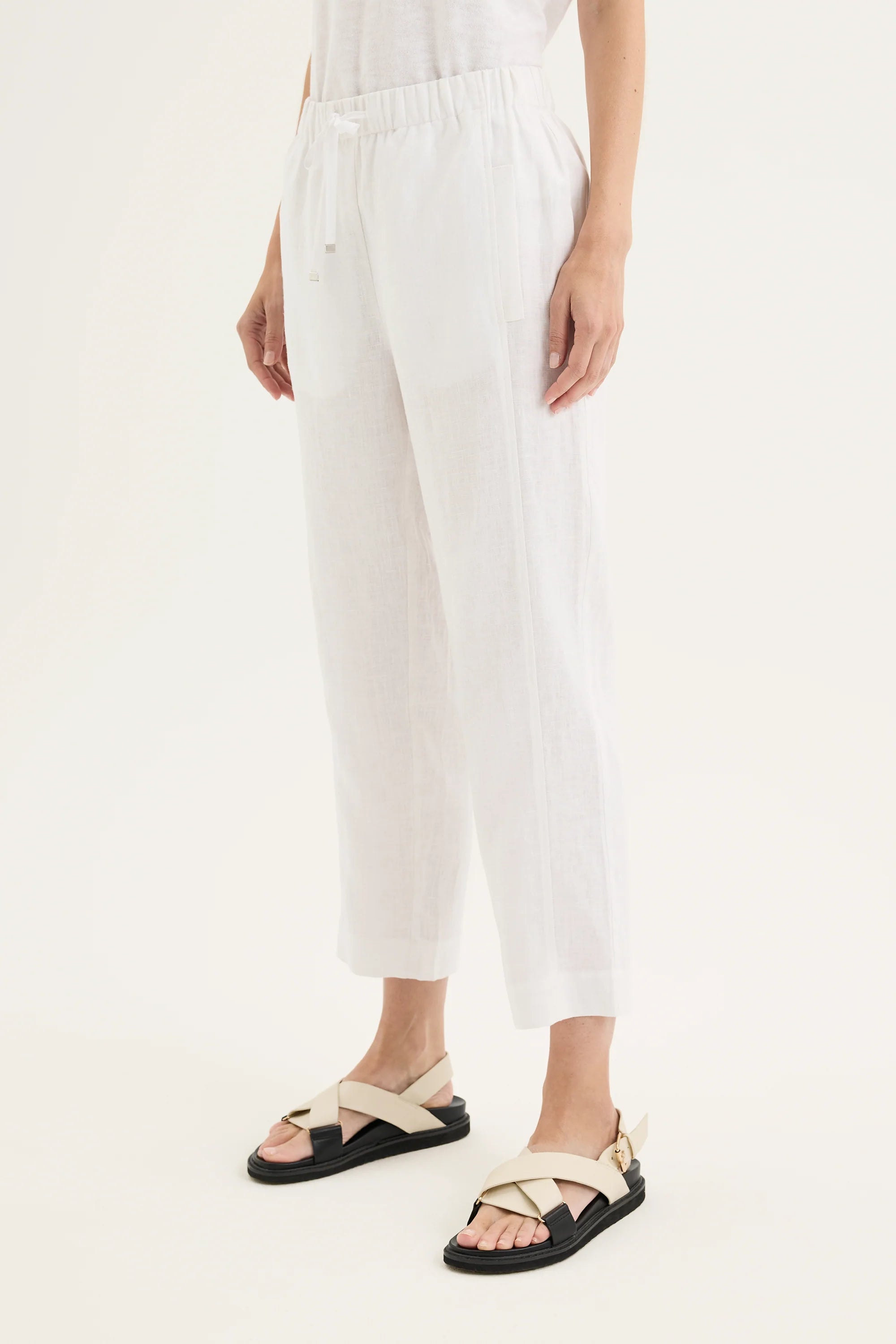 Tirari Slim Pant | White