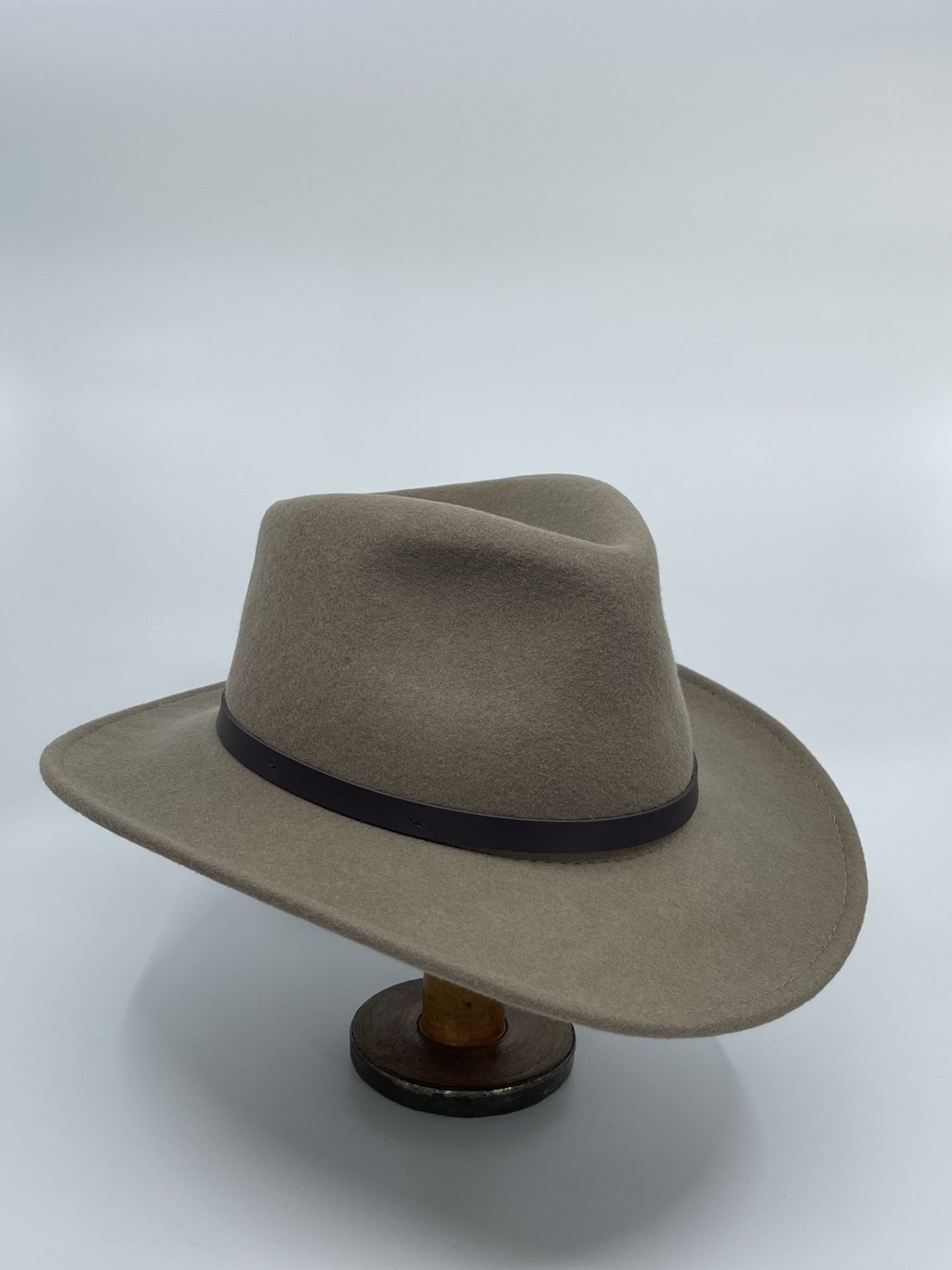 Ziggy Crushable Water Repellent Wool Felt | Putty - - Beechworth Emporium