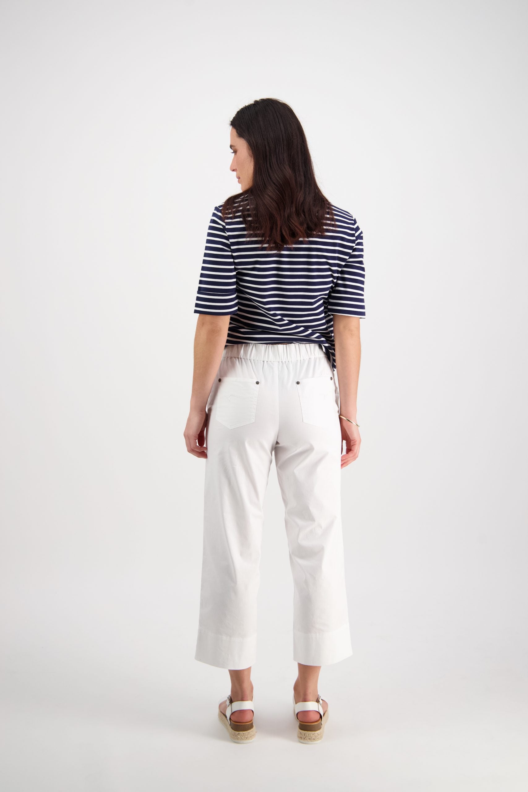 Slim Leg Pull On 7/8 Pant | White - Vassalli - Beechworth Emporium