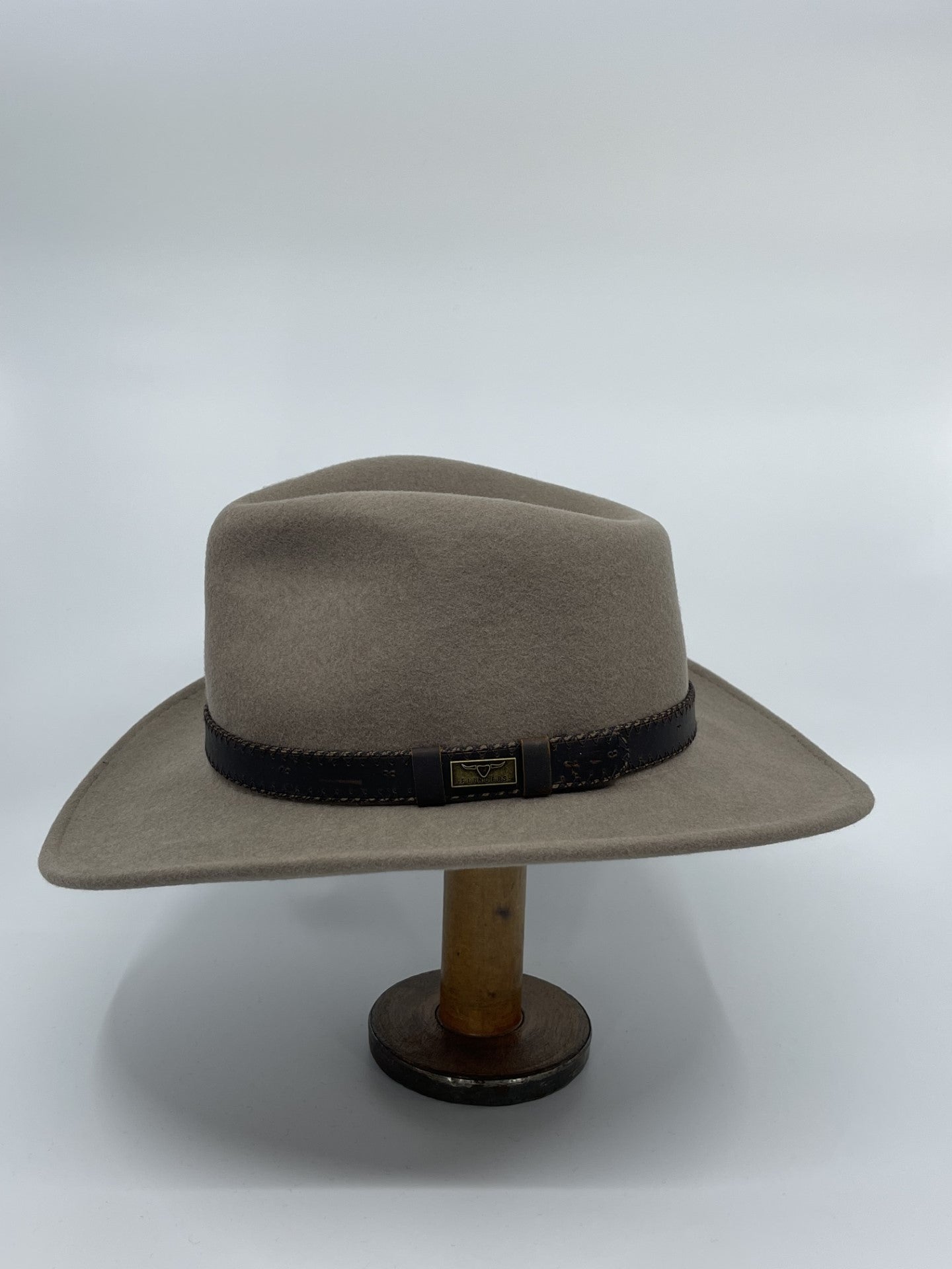 Buck Flinders Wool Felt Outback Hat | Putty