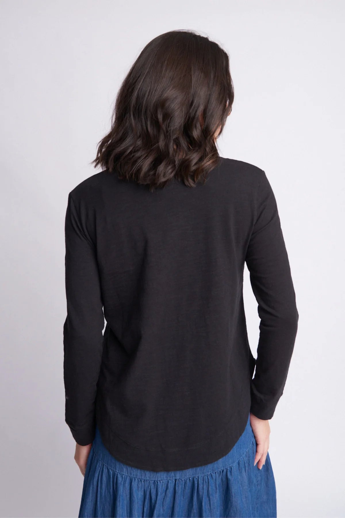 Shaped Hem Cotton Tee | Black - Cloth Paper Scissors - Beechworth Emporium