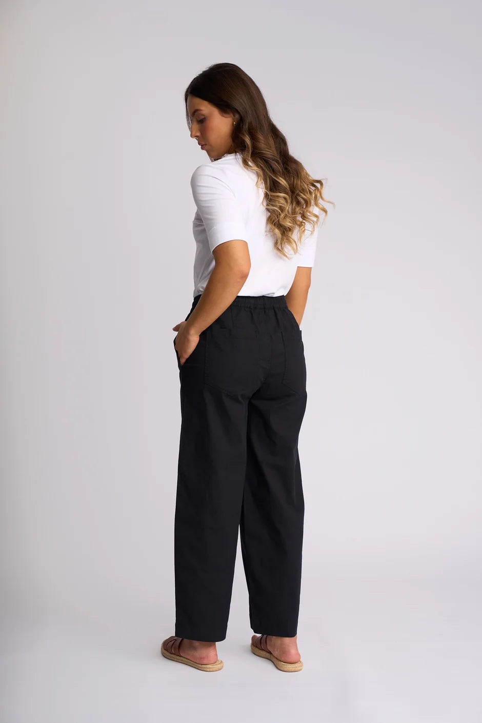 Dione Pant | Black