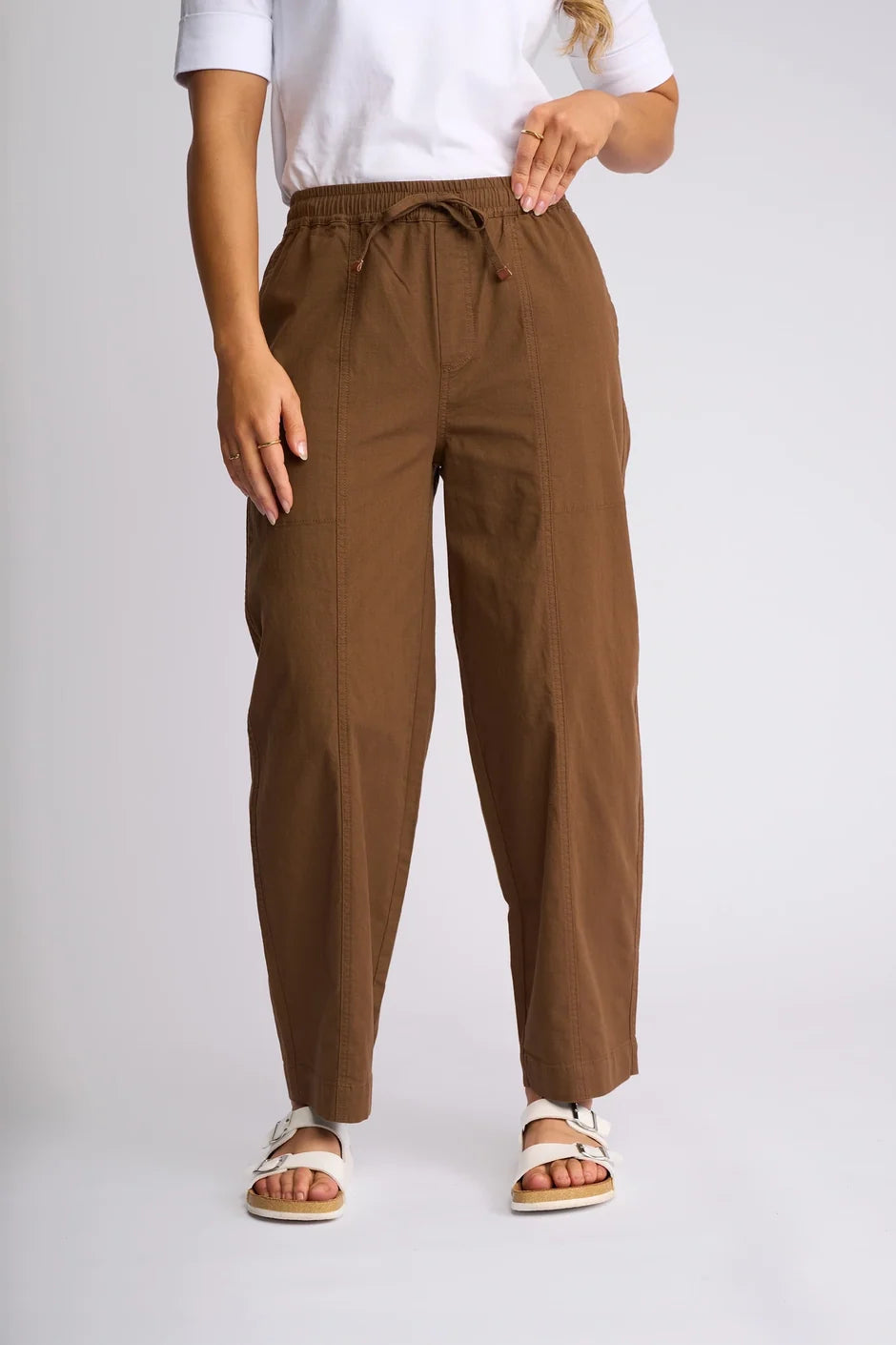 Dione Pant | Pecan