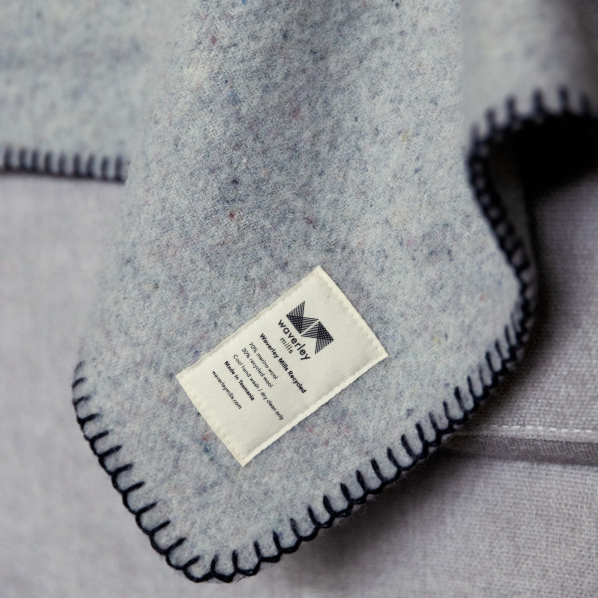 Large Recycled Wool Pet Blanket | Charcoal