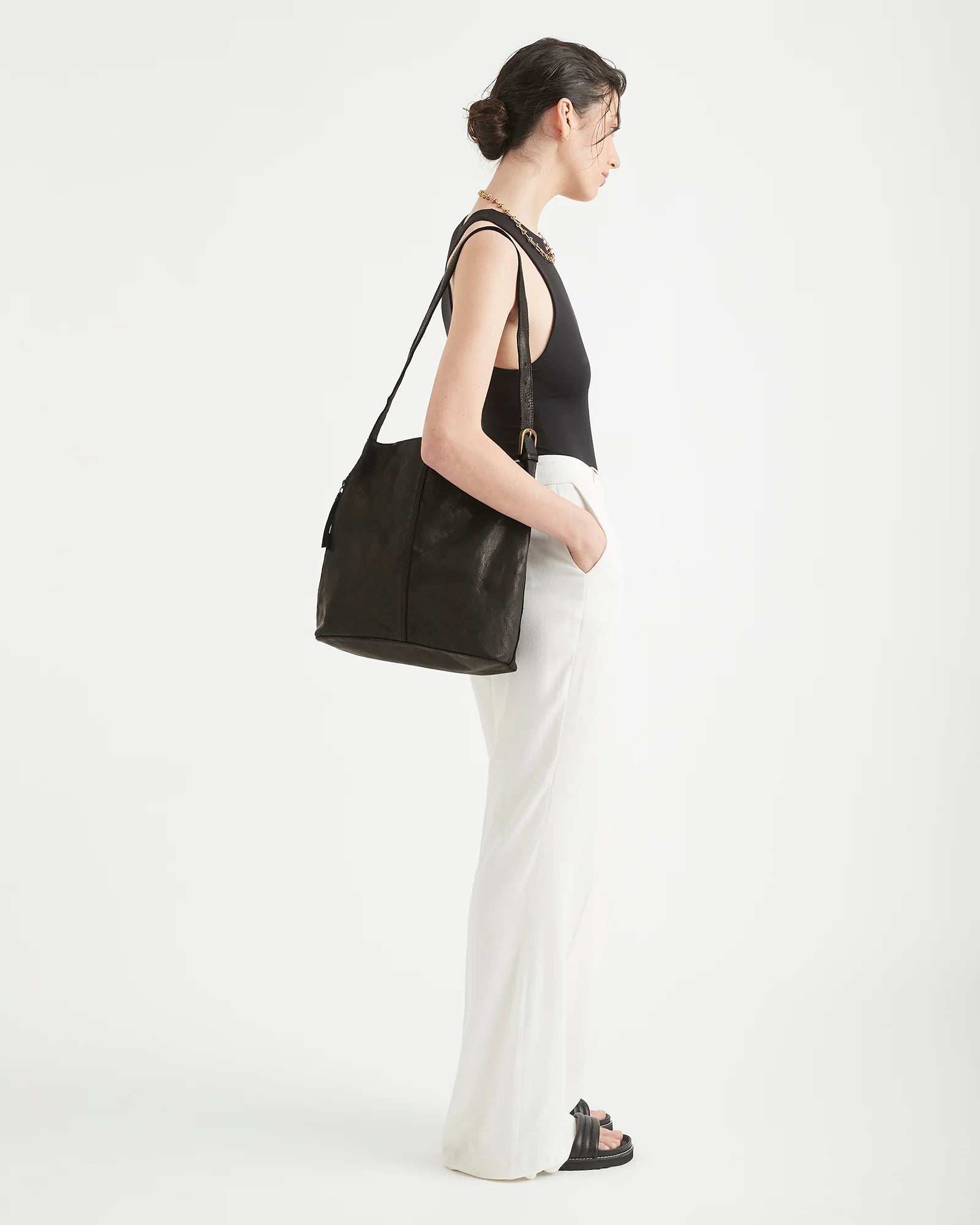 Bucket Tote | Black - Juju &amp; Co - Beechworth Emporium