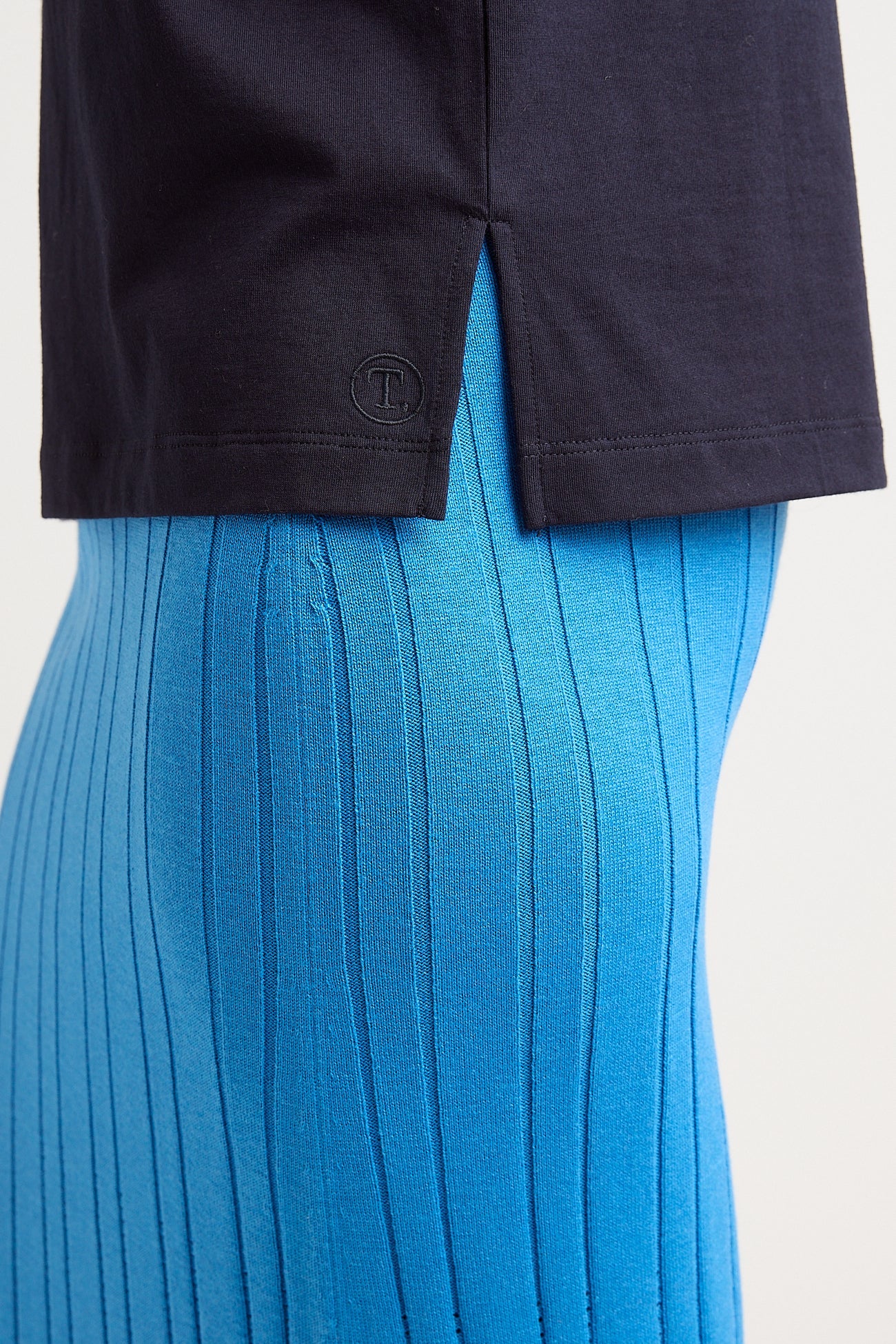 Supima® Contrast Sleeve Tee | Navy