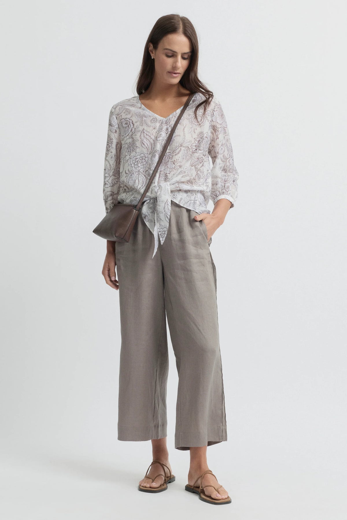 Tirari Pintuck Pant | Earth
