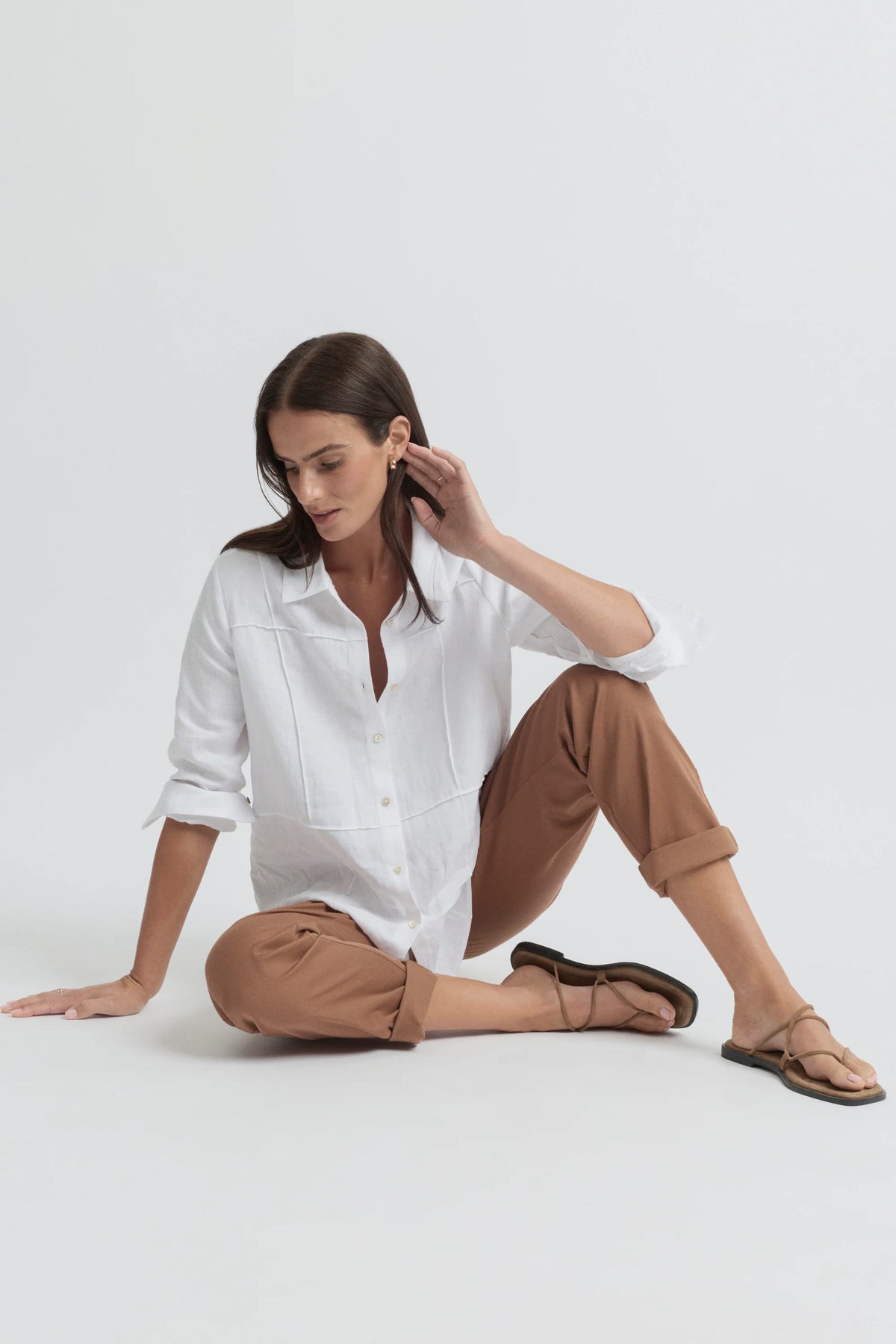 Tirari Pintuck Shirt | White
