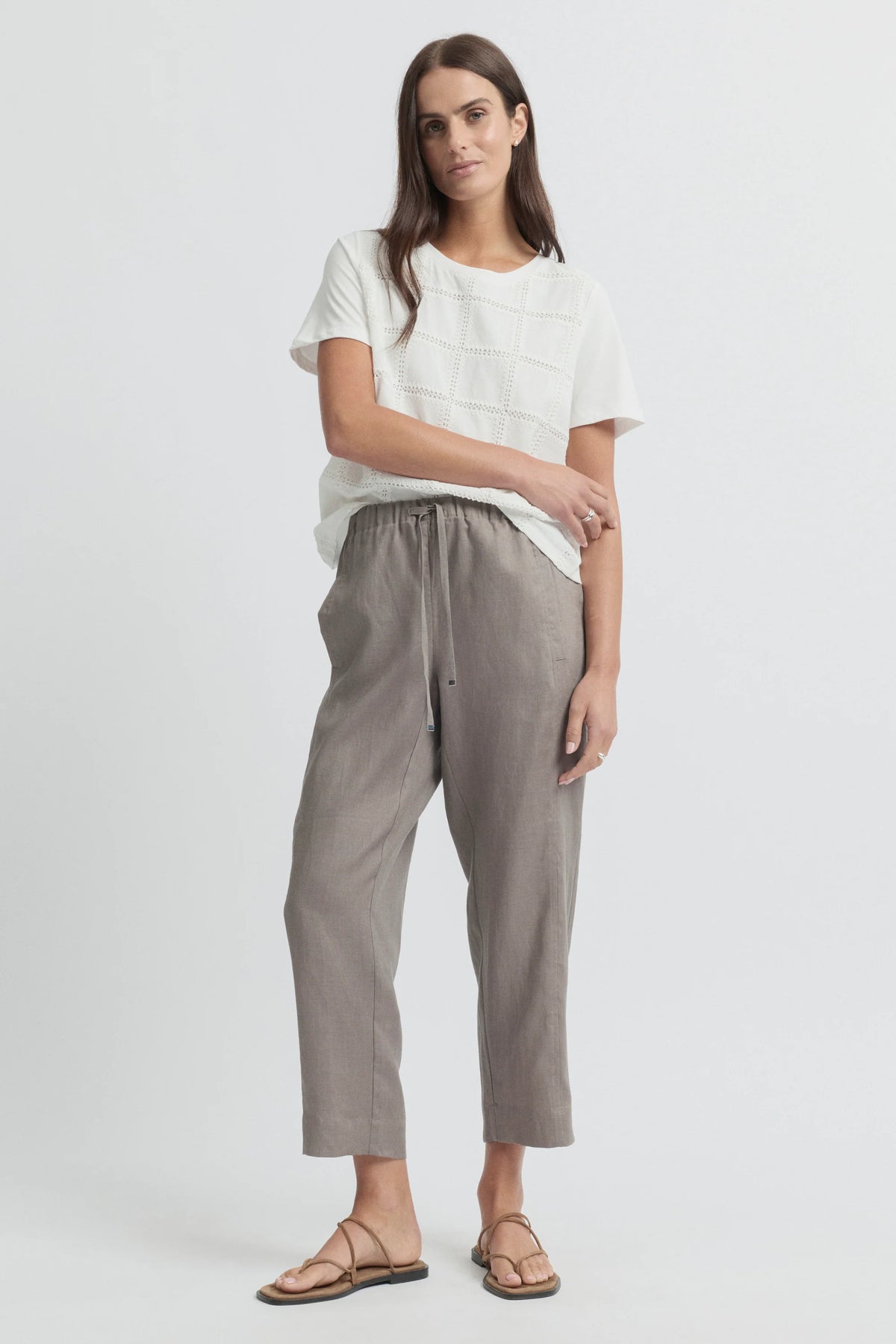Tirari Slim Leg Linen Pant | Earth
