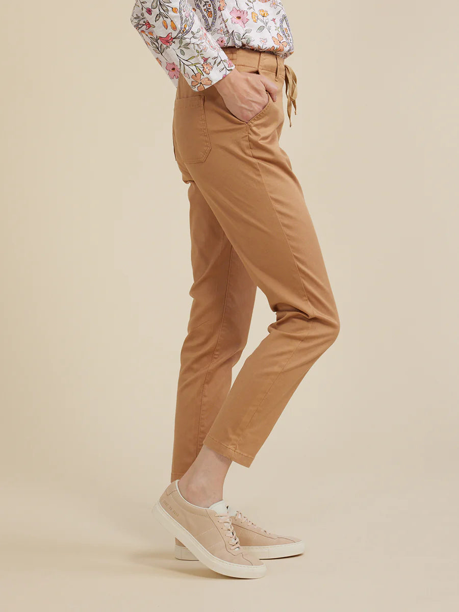 Washed Stretch Pant | Caramel - Yarra Trail - Beechworth Emporium