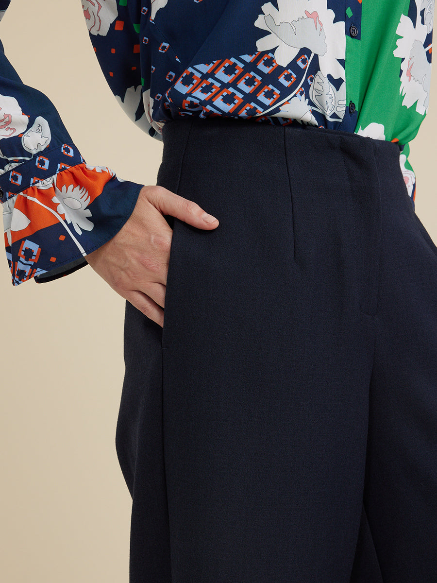 Crop Urban Pant | Navy - Yarra Trail - Beechworth Emporium