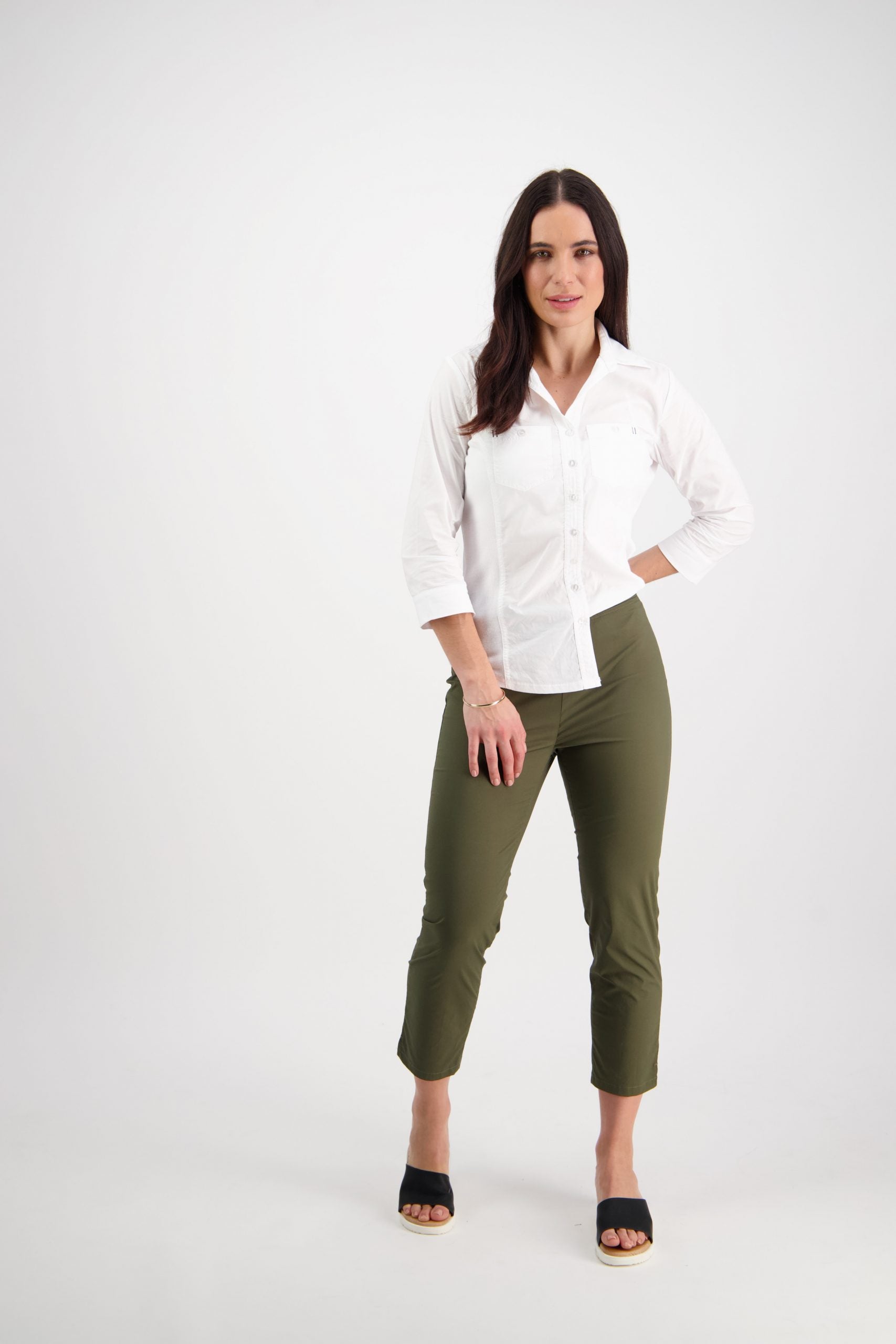 Skinny Leg 7/8 Length Poplin Pull On | Khaki - Beechworth Emporium