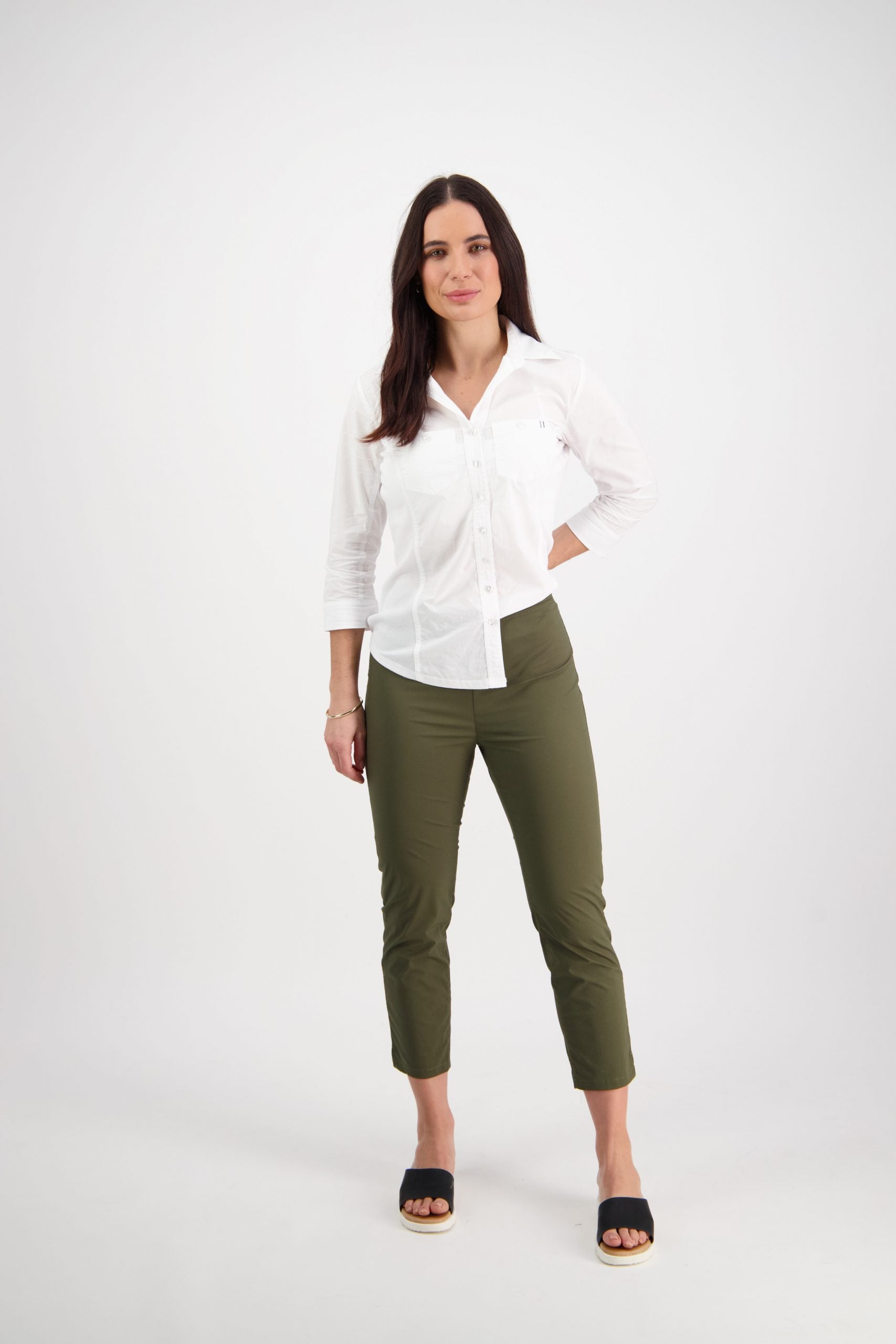 Skinny Leg 7/8 Length Poplin Pull On | Khaki - Beechworth Emporium