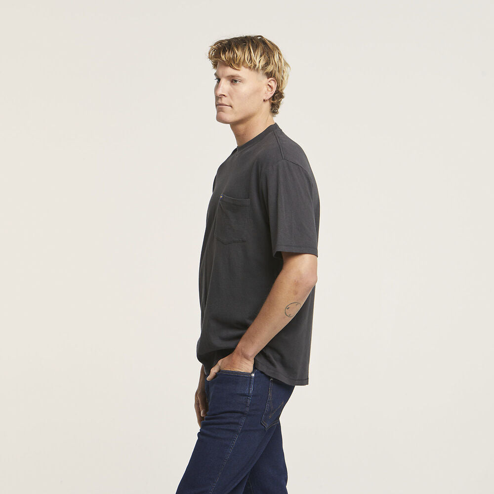 Classic Pocket Tee | Worn Black - Wrangler - Beechworth Emporium